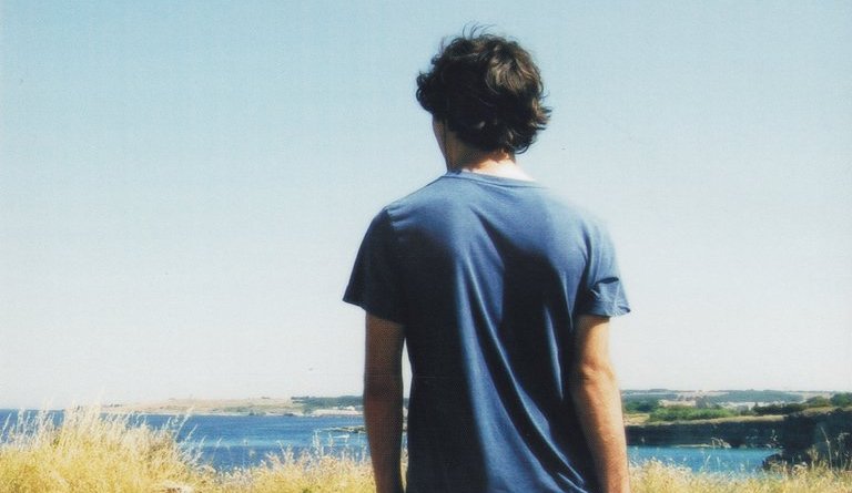Oltre il mare: recensione del film di Cesare Fragnelli