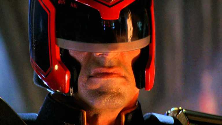 Dredd &ndash; La Legge sono io: recensione del film con Sylvester Stallone