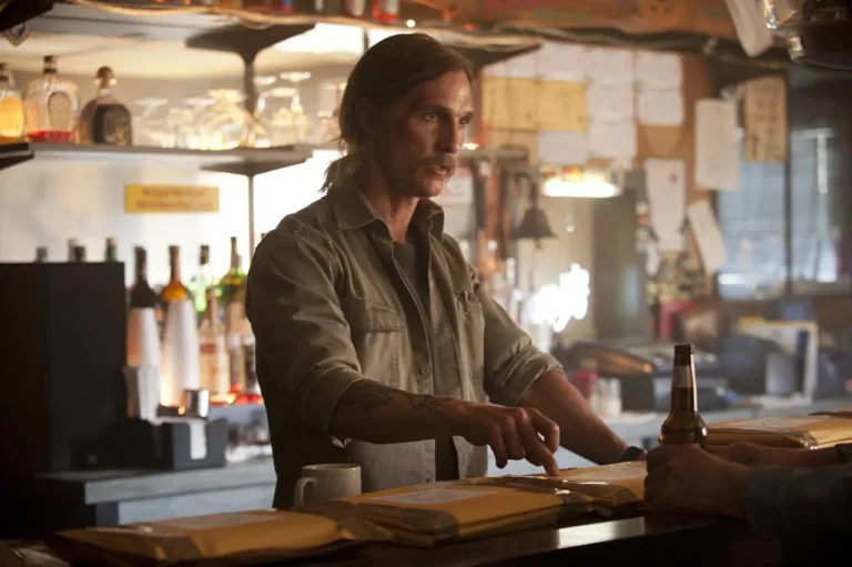 True Detective 1&times;08: recensione dell&rsquo;episodio con Matthew McConaughey e Woody Harrelson
