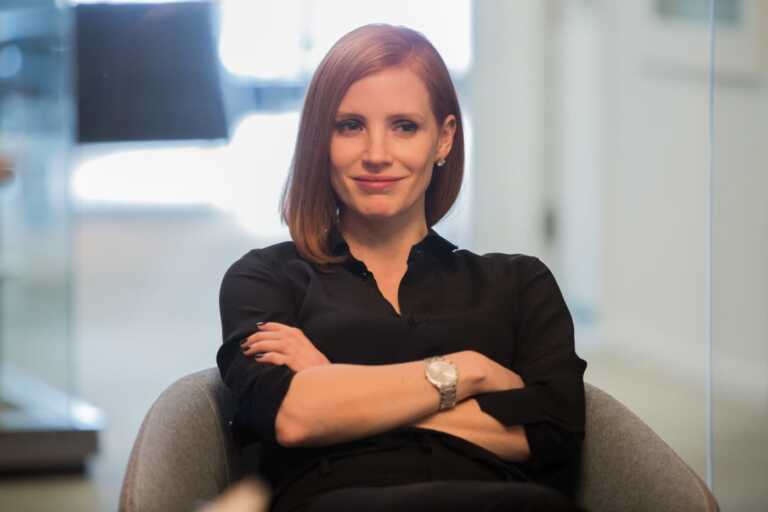 Jessica Chastain: moda e passione su Harper’s Bazaar Jessica Chastain: moda e passione su Harper’s Bazaar