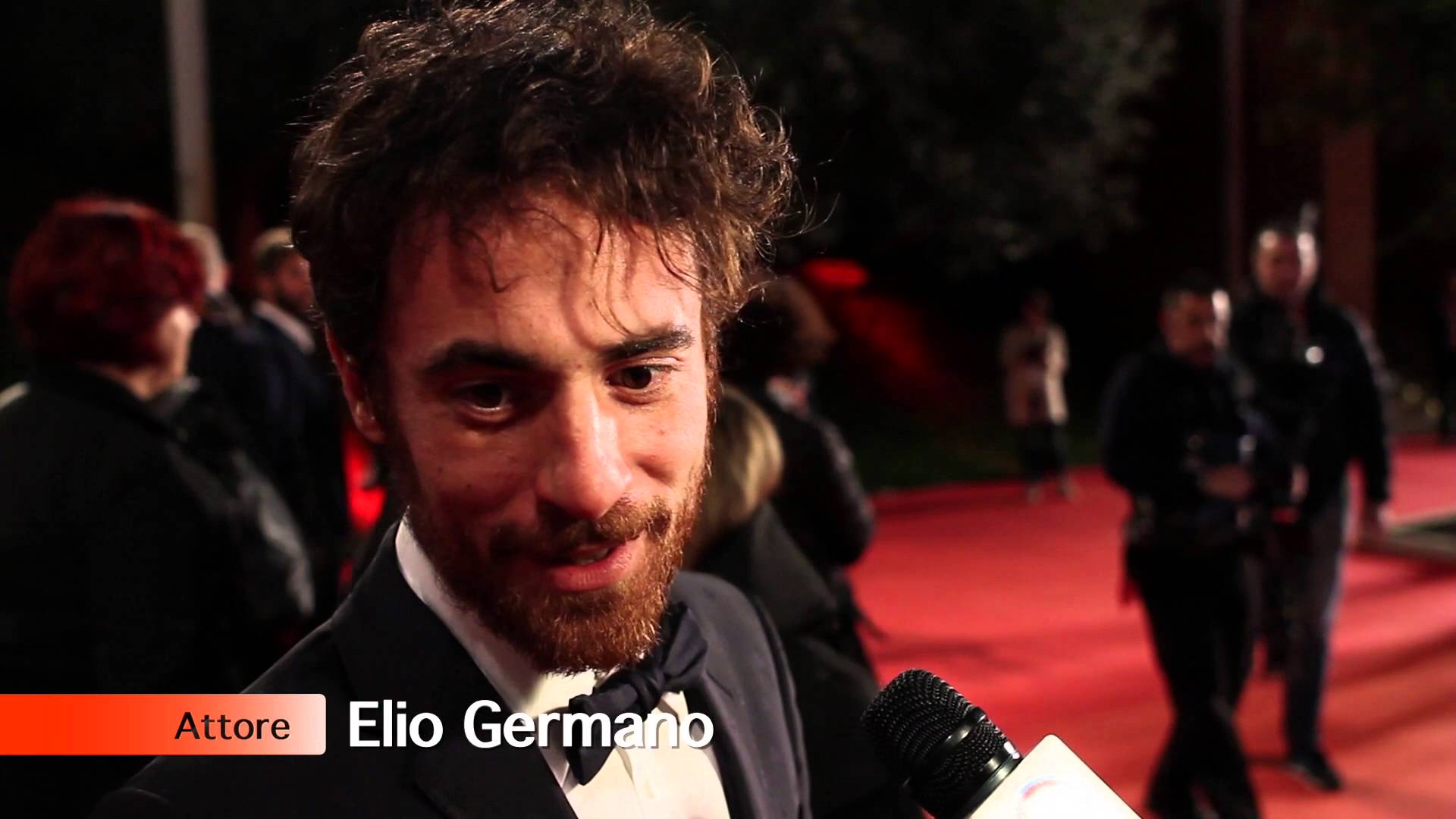 Elio Germano: video intervista al protagonista di Alaska Elio Germano: video intervista al protagonista di Alaska