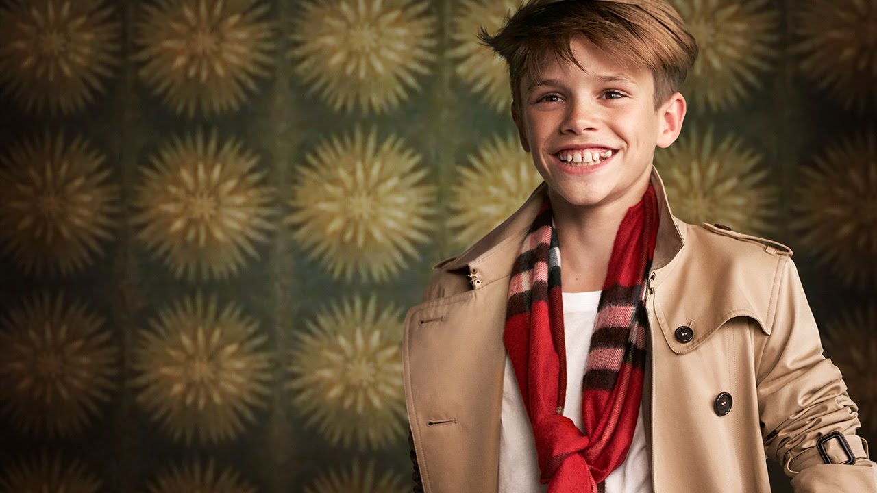 Billy Elliot: David Beckham, Elton John e molti altri nel corto Burberry Billy Elliot: David Beckham, Elton John e molti altri nel corto Burberry