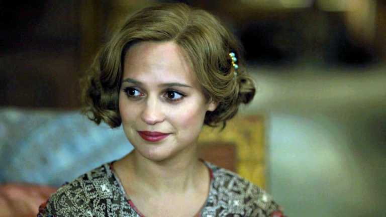 Alicia Vikander magnifica su Vanity Fair Alicia Vikander magnifica su Vanity Fair