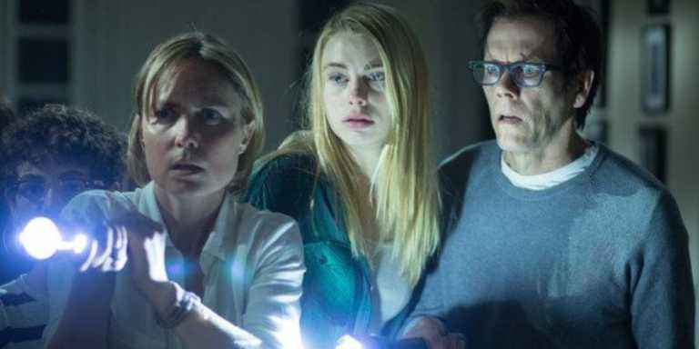 Kevin Bacon nel trailer del nuovo horror The Darkness Kevin Bacon nel trailer del nuovo horror The Darkness