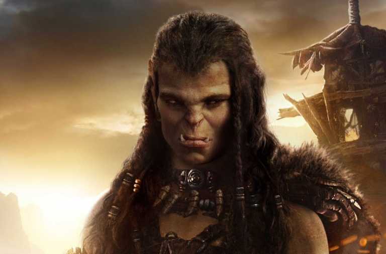 Warcraft – L’Inizio: l’orchessa Draka nel character poster Warcraft – L’Inizio: l’orchessa Draka nel character poster