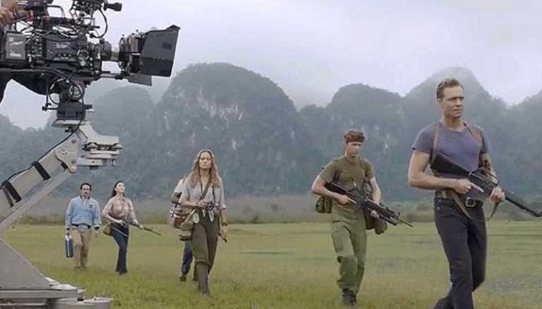 Kong Skull Island: Tom Hiddleston e Brie Larson in una nuova immagine ufficiale Kong Skull Island: Tom Hiddleston e Brie Larson in una nuova immagine ufficiale
