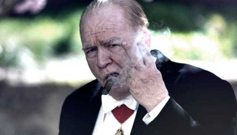 Brian Cox è Churchill nella prima foto dal film Brian Cox è Churchill nella prima foto dal film