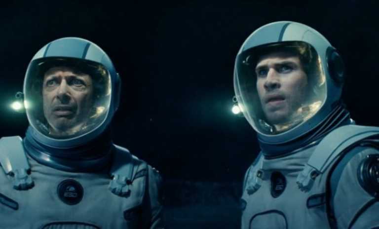 Independence Day Rigenerazione: il rimorchiatore spaziale di Liam Hemsworth – video Independence Day Rigenerazione: il rimorchiatore spaziale di Liam Hemsworth – video