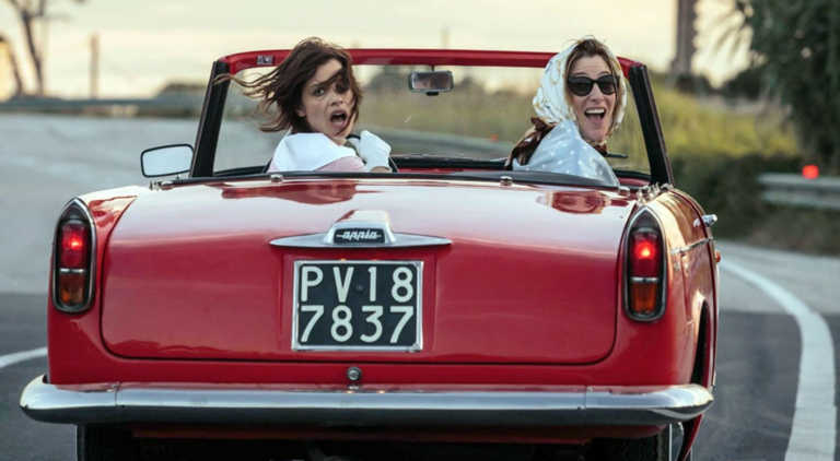 La pazza gioia: recensione del film di Paolo Virzì La pazza gioia: recensione del film di Paolo Virzì