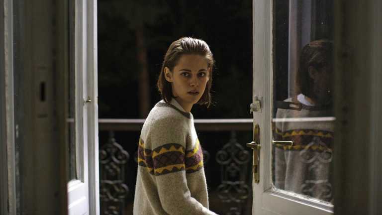 Personal Shopper: Kristen Stewart nel nuovo trailer Personal Shopper: Kristen Stewart nel nuovo trailer