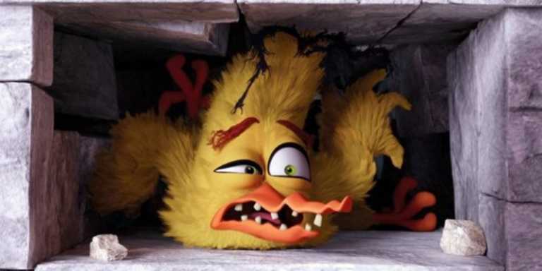 Angry Birds: il volo di Chuck nella nuova clip Angry Birds: il volo di Chuck nella nuova clip