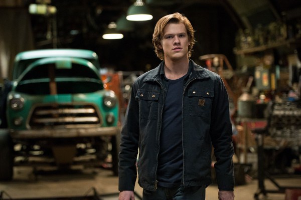 Monster Trucks: trailer italiano del film con Lucas Till Monster Trucks: trailer italiano del film con Lucas Till