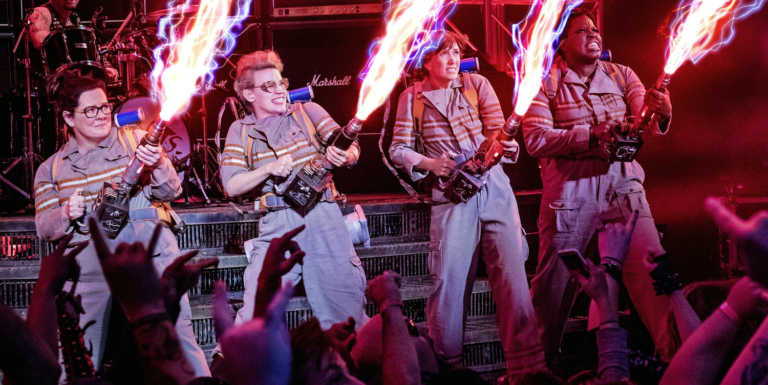 Ghostbusters: esercitazioni con gli zaini protonici nella nuova clip Ghostbusters: esercitazioni con gli zaini protonici nella nuova clip