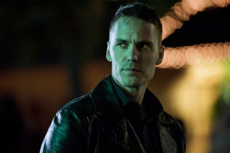 Taylor Kitsch con Dylan O’Brien in American Assassin Taylor Kitsch con Dylan O’Brien in American Assassin