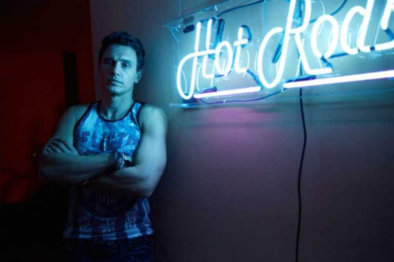 James Franco è un boss del porno nel trailer di King Cobra James Franco è un boss del porno nel trailer di King Cobra