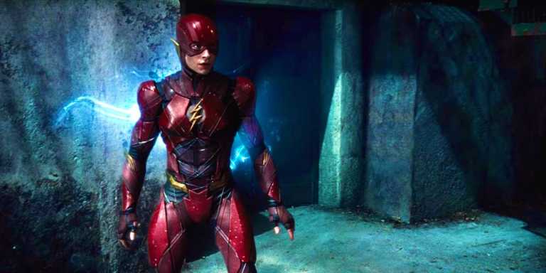 Justice League: una foto dal set conferma Central City Justice League: una foto dal set conferma Central City