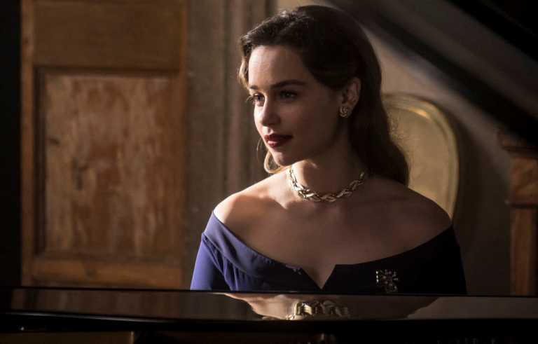 Emilia Clarke nelle foto da Voice from the Stone Emilia Clarke nelle foto da Voice from the Stone