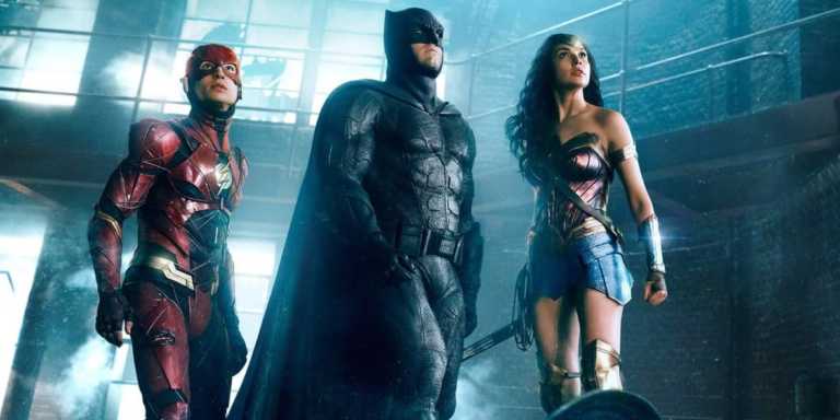 Justice League: quattro dei sette nella nuova foto Justice League: quattro dei sette nella nuova foto