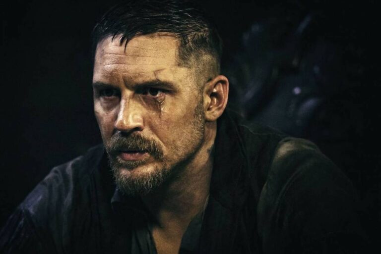 Tom Hardy non &egrave; stato licenziato da MobLand: trattative in corso per il ritorno nella stagione 3