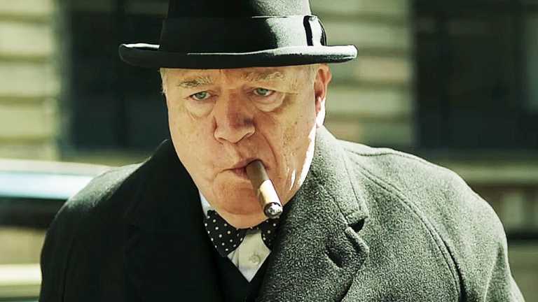 Churchill: il primo trailer del biopic con Brian Cox Churchill: il primo trailer del biopic con Brian Cox