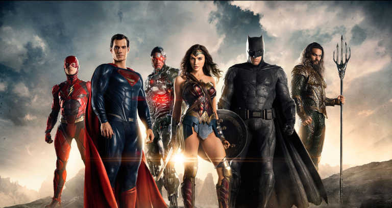 Justice League: le identità ufficiali sul poster giapponese Justice League: le identità ufficiali sul poster giapponese