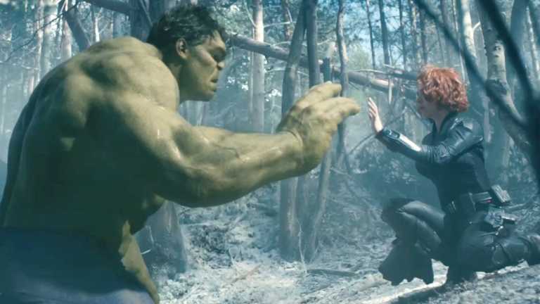 Scarlett Johansson &ldquo;devastata&rdquo; dalle scene di Vedova Nera con Hulk