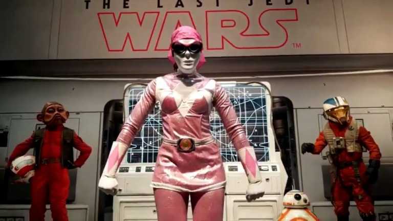 Black Panther: Lupita Nyong’O in incognito al SDCC, era il Pink Ranger Black Panther: Lupita Nyong’O in incognito al SDCC, era il Pink Ranger