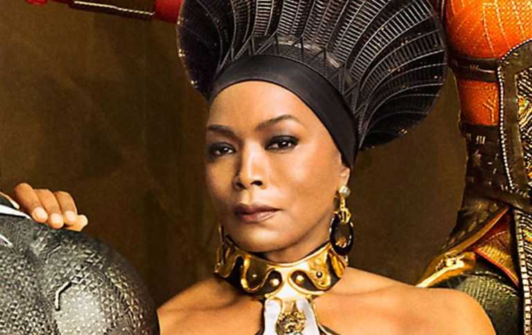 Black Panther 2, Angela Bassett su Chadwick Boseman: &ldquo;&Egrave; insostituibile&rdquo;