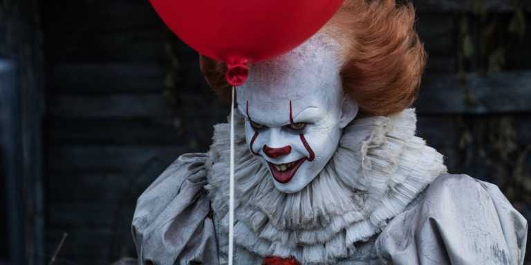 Welcome to Derry: Bill Skarsg&aring;rd riprender&agrave; il ruolo di Pennywise nella serie prequel di It