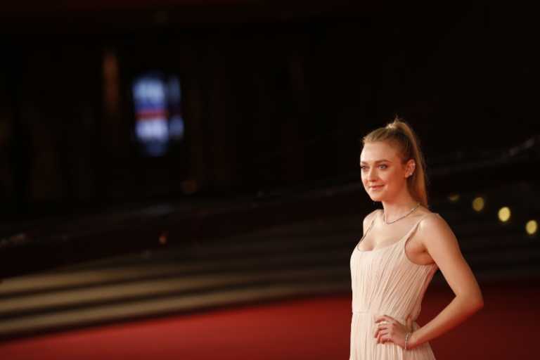 #RomaFF12: Dakota Fanning sul red carpet dell&rsquo;Auditorium