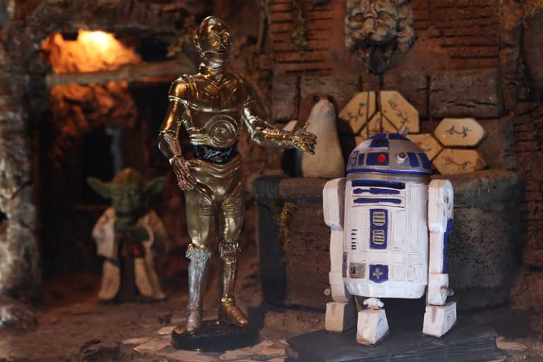 Star Wars: Gli Ultimi Jedi, i protagonisti nel presepe napoletano Star Wars: Gli Ultimi Jedi, i protagonisti nel presepe napoletano