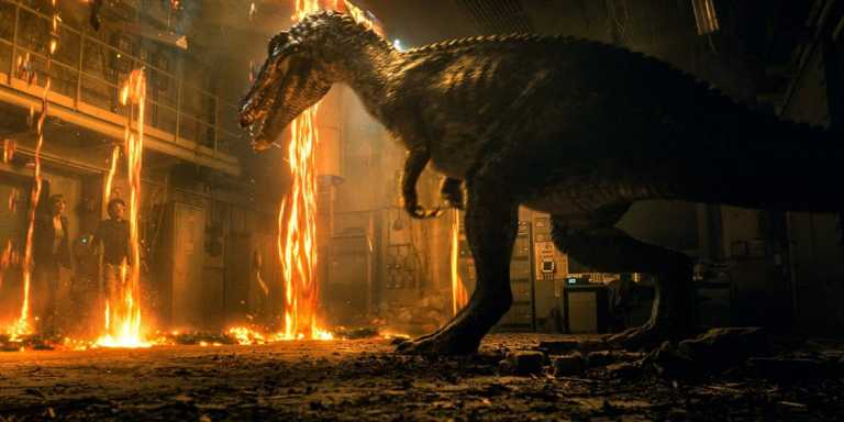 Jurassic World: Il Regno Distrutto, un incontro ravvicinato con un dinosauro – foto Jurassic World: Il Regno Distrutto, un incontro ravvicinato con un dinosauro – foto