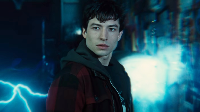 Justice League: Ezra Miller scherza sulla questione &ldquo;Martha&rdquo;