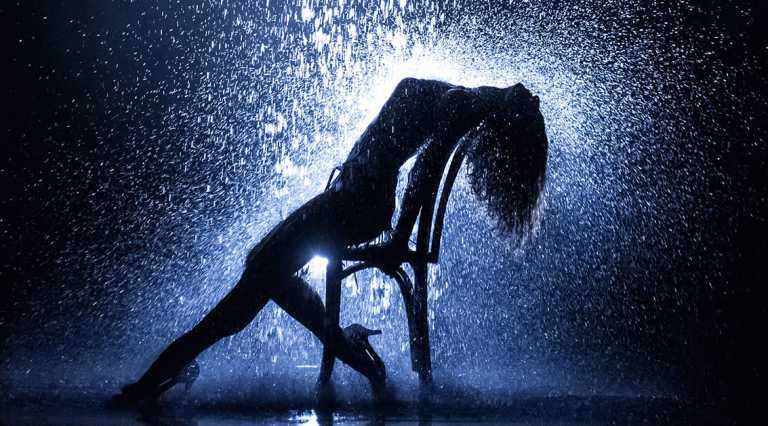 Deadpool 2: un nuovo teaser poster omaggia Flashdance Deadpool 2: un nuovo teaser poster omaggia Flashdance