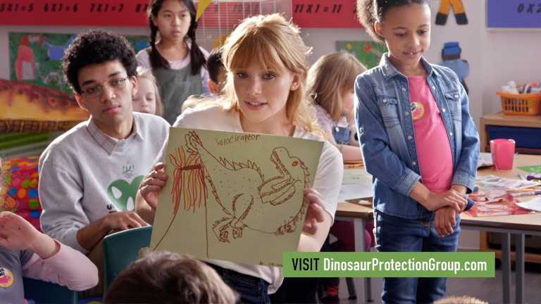 Jurassic World – Il Regno Distrutto, Claire vuole salvare i dinosauri dall’estinzione Jurassic World – Il Regno Distrutto, Claire vuole salvare i dinosauri dall’estinzione