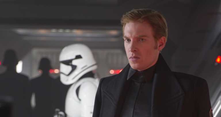 Star Wars: Episodio IX, Domhnall Gleeson vorrebbe pi&ugrave; scene comiche con Hux