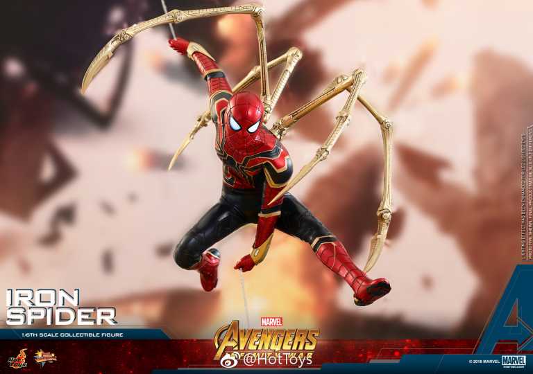 Iron Spider: il costume nel dettaglio nella action figure Hot Toys Iron Spider: il costume nel dettaglio nella action figure Hot Toys