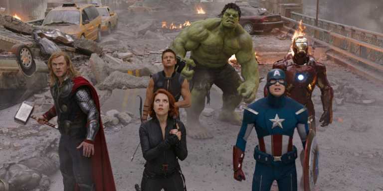 Avengers 4: Steve Rogers indossa il vecchio costume nel nuovo video dal set Avengers 4: Steve Rogers indossa il vecchio costume nel nuovo video dal set