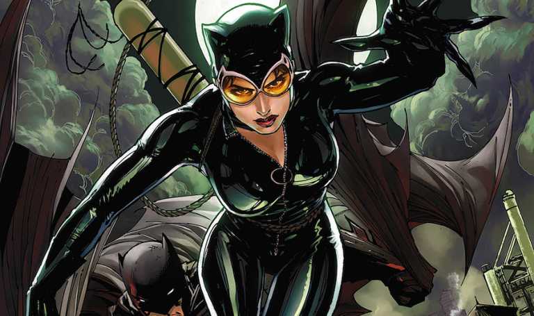 Zack Snyder anticipa l&rsquo;esistenza di Catwoman nel suo universo DC