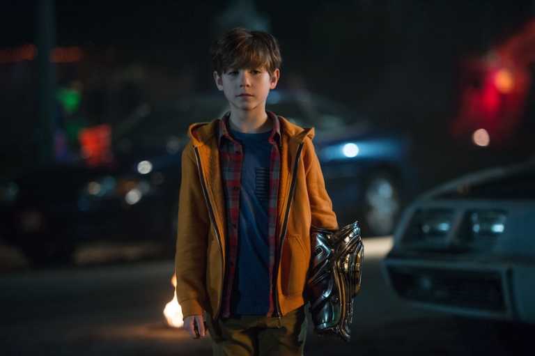 The Predator: i protagonisti in azione nelle nuove immagini ufficiali The Predator: i protagonisti in azione nelle nuove immagini ufficiali