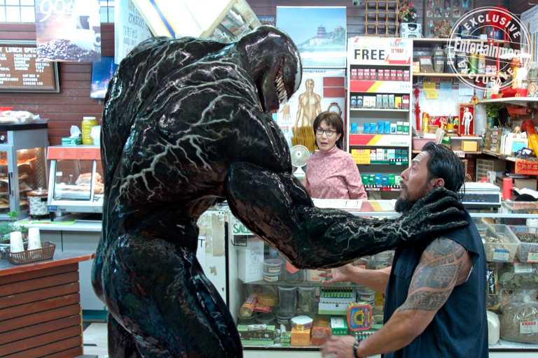 Venom: Eddie Brock si fa un nemico pericoloso nella prima clip