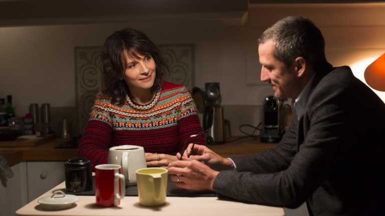 Doubles Vies: recensione del film con Guillaume Canet Venezia 75 Doubles Vies: recensione del film con Guillaume Canet Venezia 75
