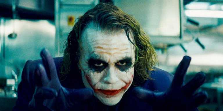 Batman: 10 momenti “horror” nei film sul vigilante di Gotham Batman: 10 momenti “horror” nei film sul vigilante di Gotham