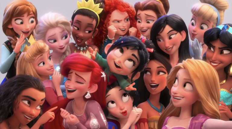 Ralph Spacca Internet: la scena delle Principesse Disney estesa Ralph Spacca Internet: la scena delle Principesse Disney estesa