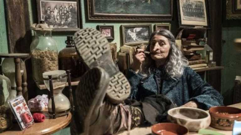 Paola Cortellesi: &ldquo;La mia Befana &egrave; una grande donna, anzi due.&rdquo;