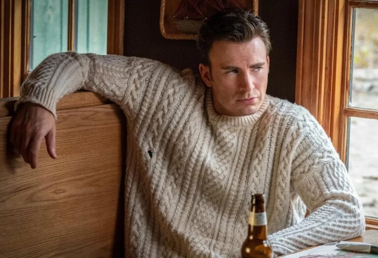 Chris Evans, chi lo interpreterebbe in un biopic? Ecco la risposta sorprendente dell&rsquo;attore