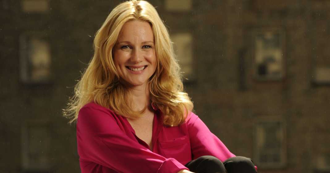 laura linney laura linney