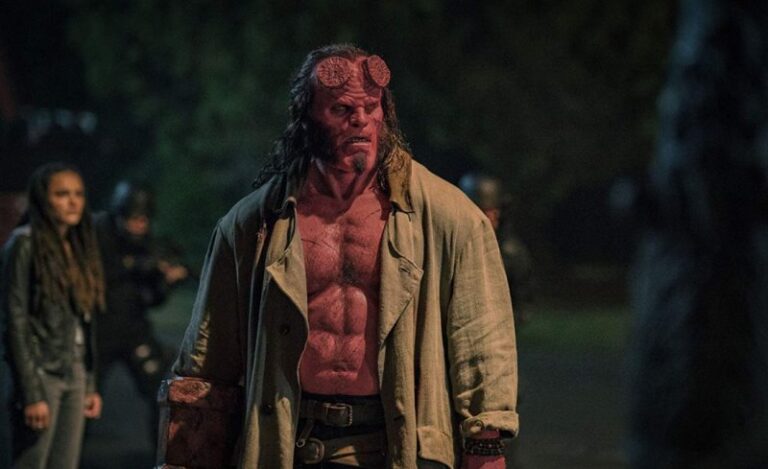David Harbour conserva una foto del suo Hellboy nella cabina armadio: ecco perch&eacute;