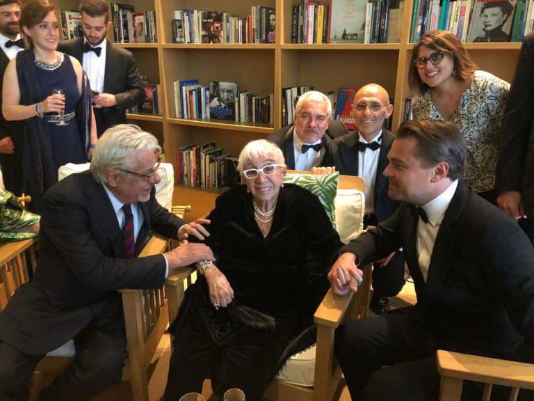 Leonardo DiCaprio incontra e omaggia Lina Wertmuller Leonardo DiCaprio incontra e omaggia Lina Wertmuller