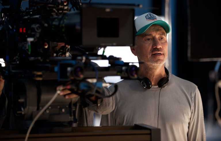 Roland Emmerich dice la sua su Marvel, DC Comics e Star Wars